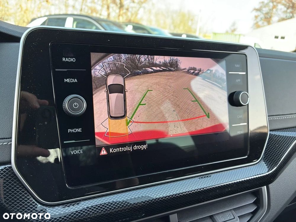 Volkswagen T-Cross - 21