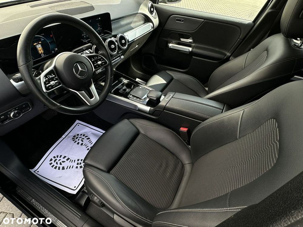 Mercedes-Benz GLB 200 d 4Matic 8G-DCT Progressive - 17