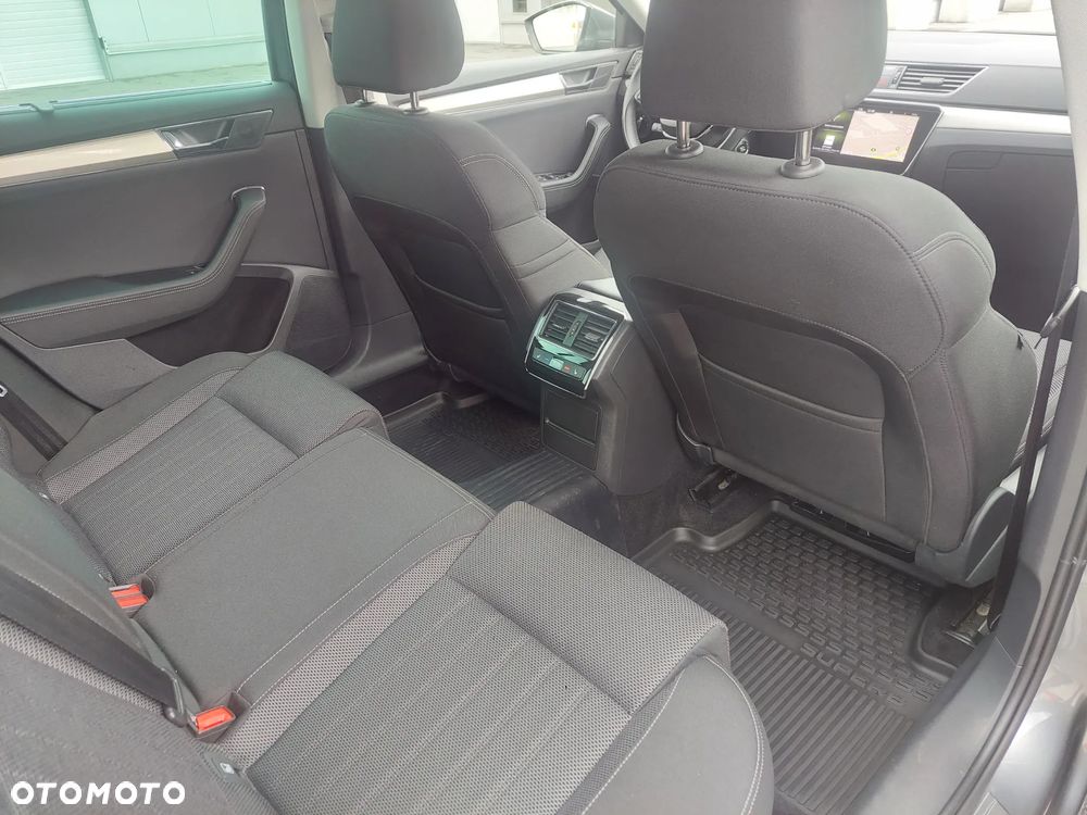 Skoda Superb 2.0 TDI DSG Style - 34