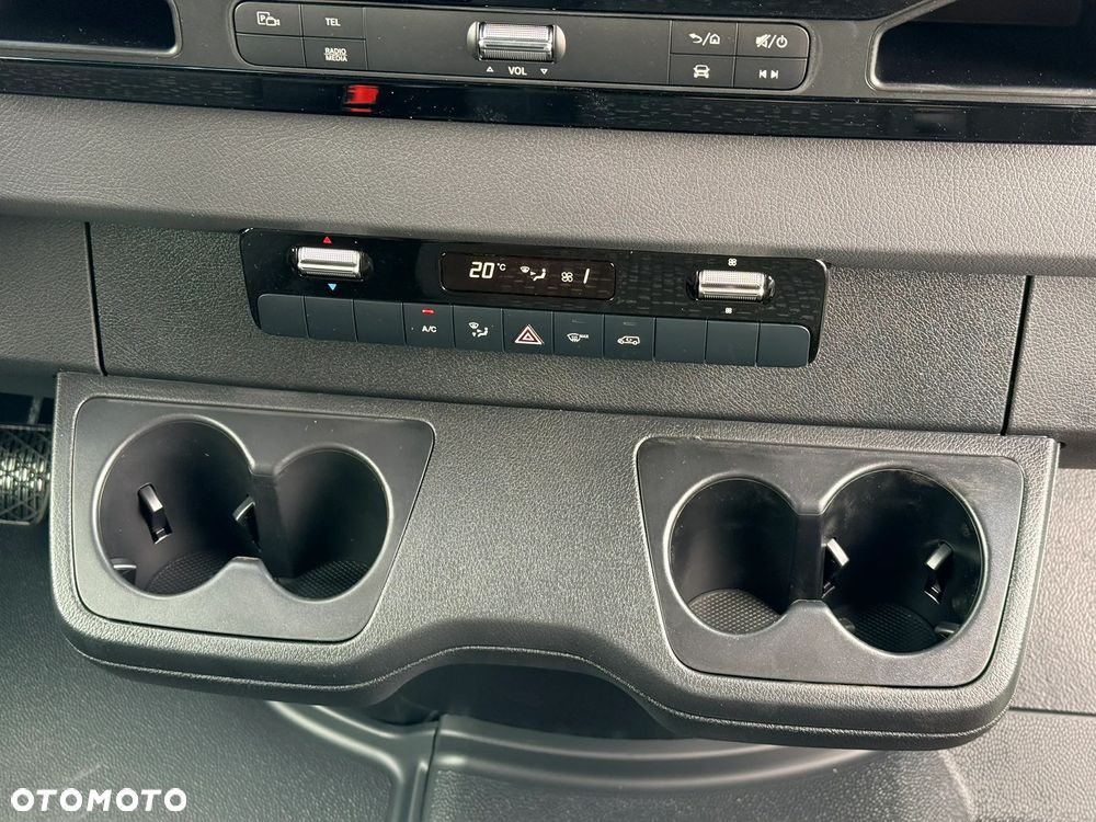 Mercedes-Benz Sprinter - 18