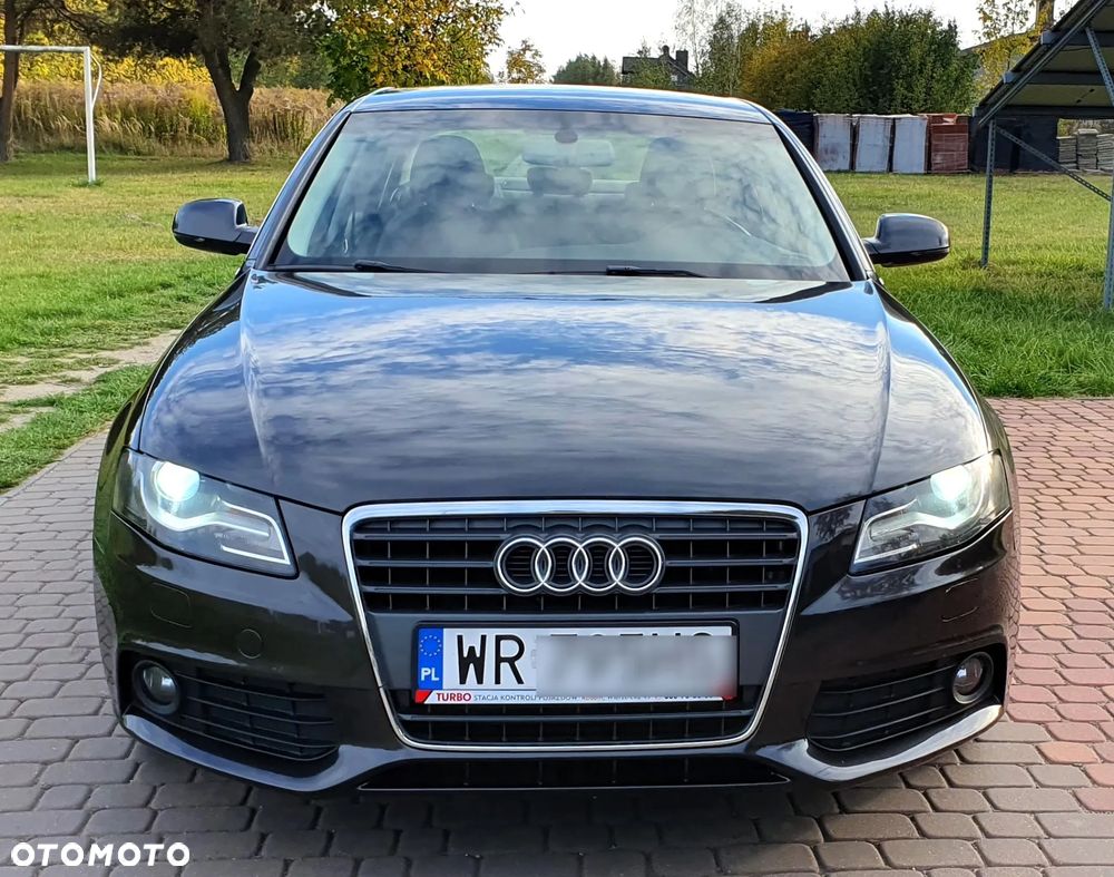 Audi A4 Limousine - 6