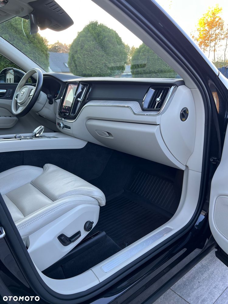 Volvo XC 60 B5 B AWD Inscription - 21