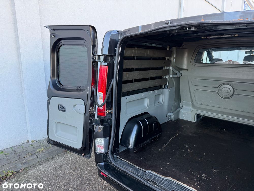 Opel Vivaro LONG - 33