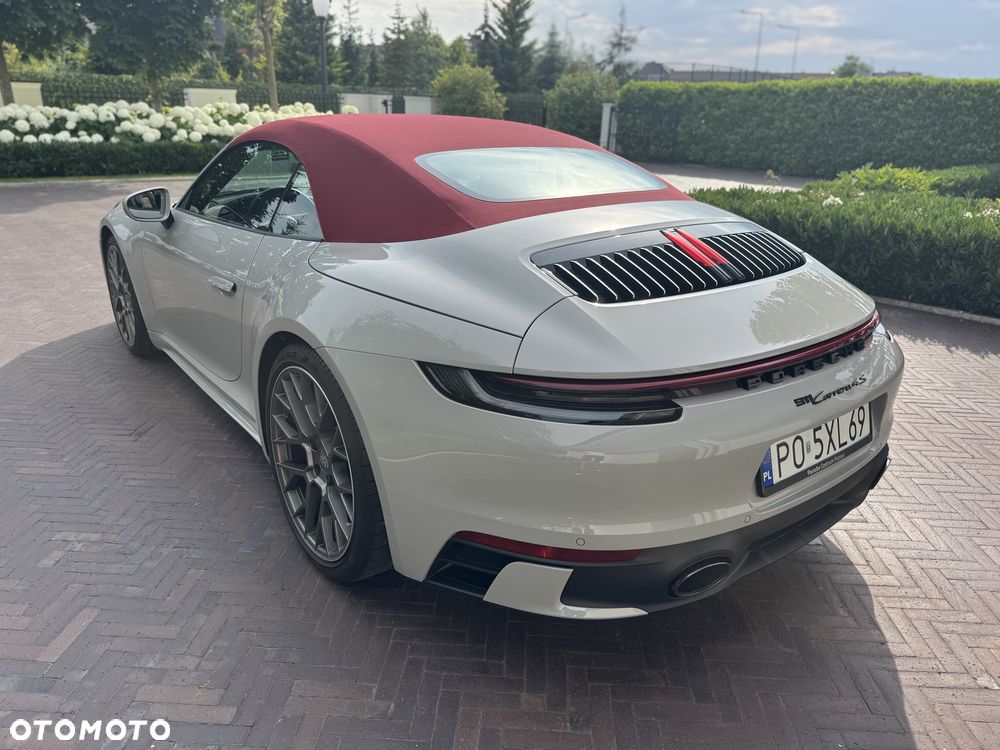 Porsche 911 Carrera 4S - 15