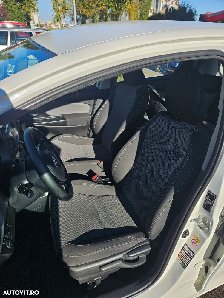 Toyota Yaris - 8