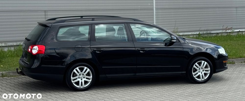 Volkswagen Passat 1.6 Comfortline - 11