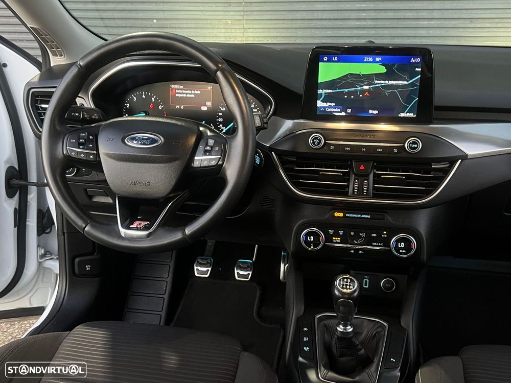 Ford Focus SW 1.0 EcoBoost ST-Line - 22