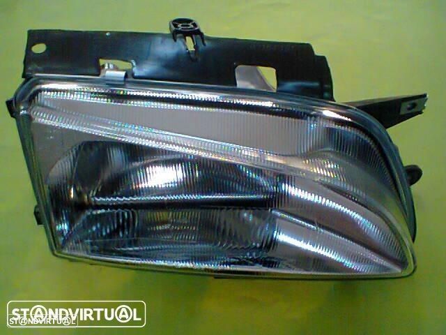 Farois Farol frente Peugeot Partner 1996-2002 (novos) - 1