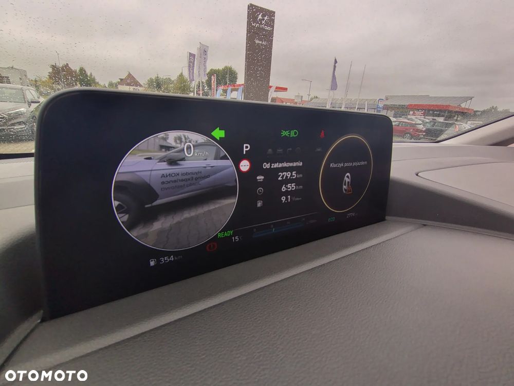 Hyundai Staria 1.6 T-GDI HEV Luxury - 30