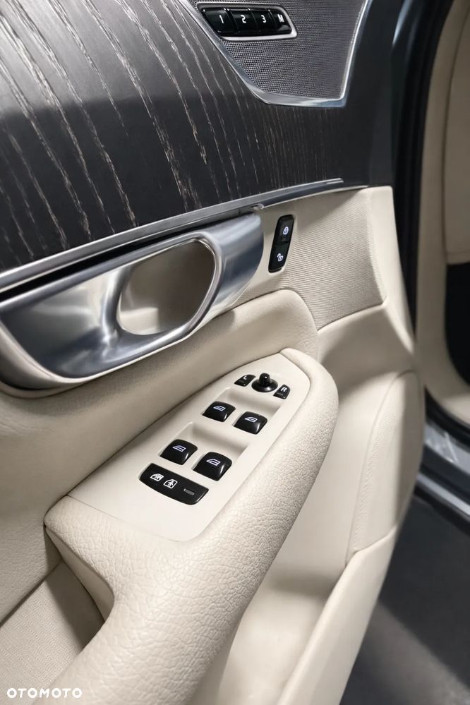 Volvo XC 90 T5 AWD Momentum Pro 7os - 8