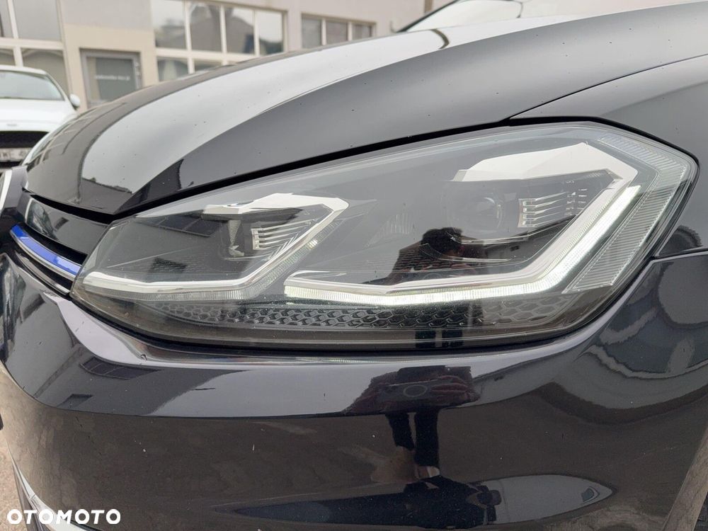 Volkswagen Golf 1.5 TSI BMT Highline - 28