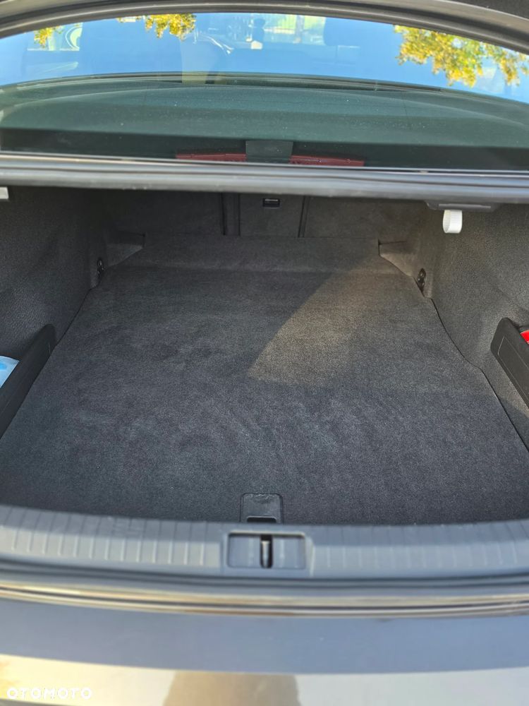 Volkswagen Passat 1.8 TSI BMT Highline - 15