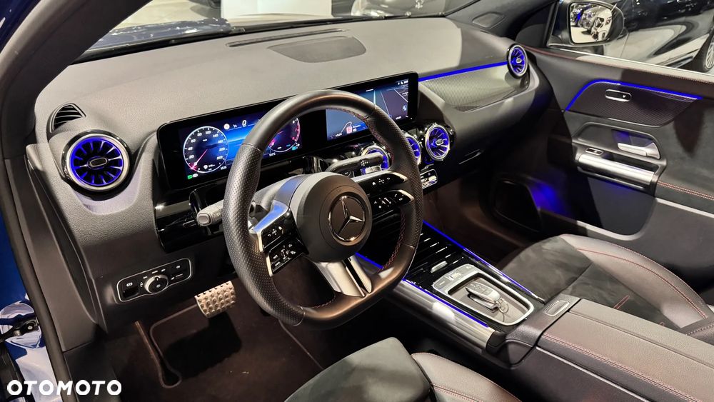 Mercedes-Benz GLA 200 AMG Line - 12