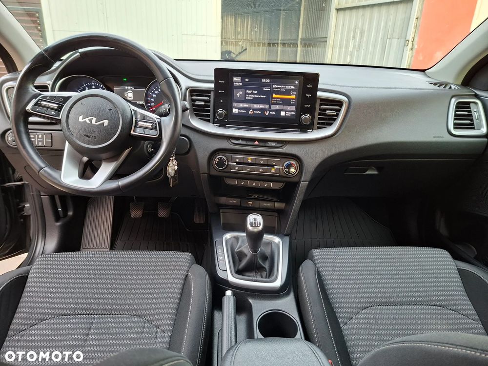 Kia XCeed - 9