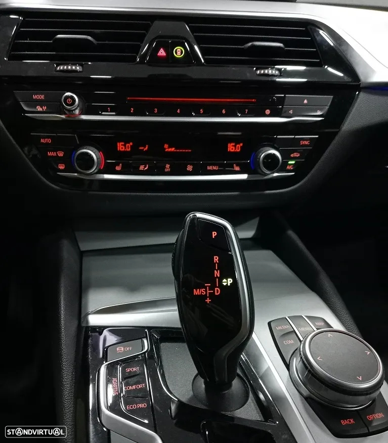 BMW 520 d Line Luxury Auto - 11