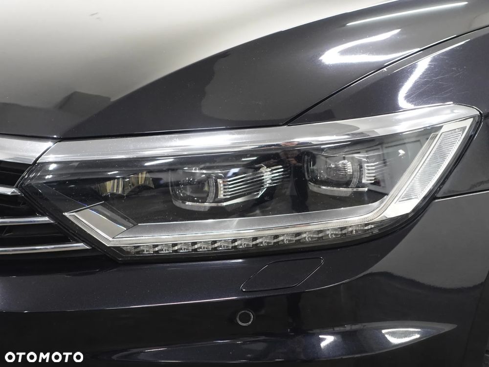 Volkswagen Passat 2.0 TDI SCR DSG Highline - 12