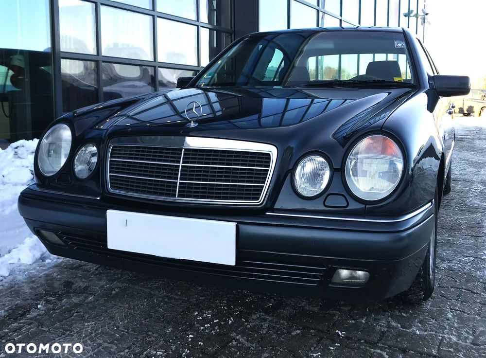 Mercedes-Benz Klasa E - 2