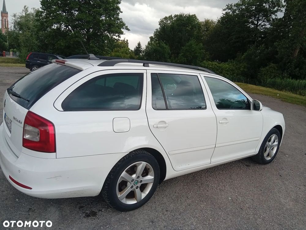 Skoda Octavia 2.0 TDI DPF Ambition DSG - 3