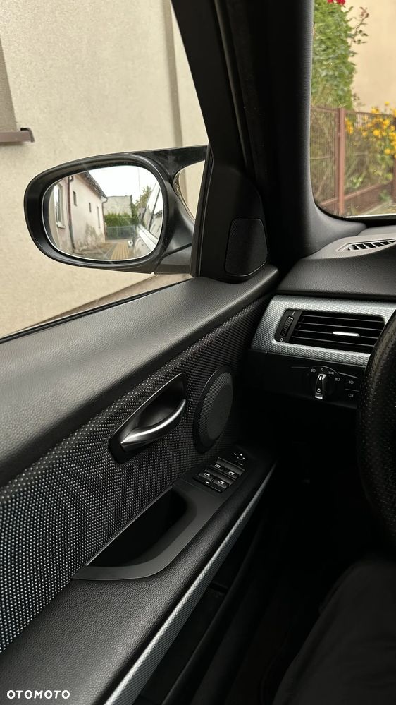 BMW Seria 3 320d - 15