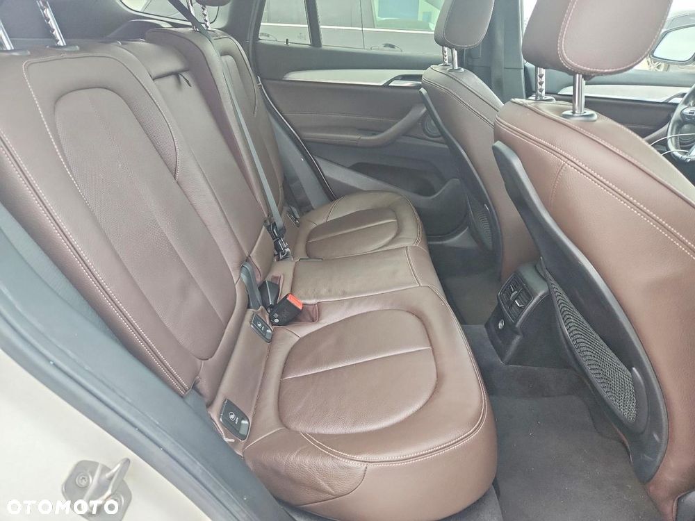 BMW X1 - 10