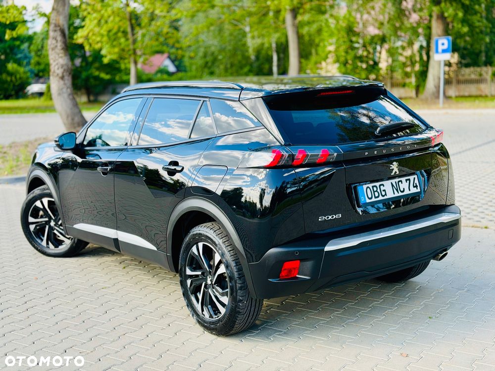 Peugeot 2008 BlueHDi 130 EAT8 Allure Pack - 31