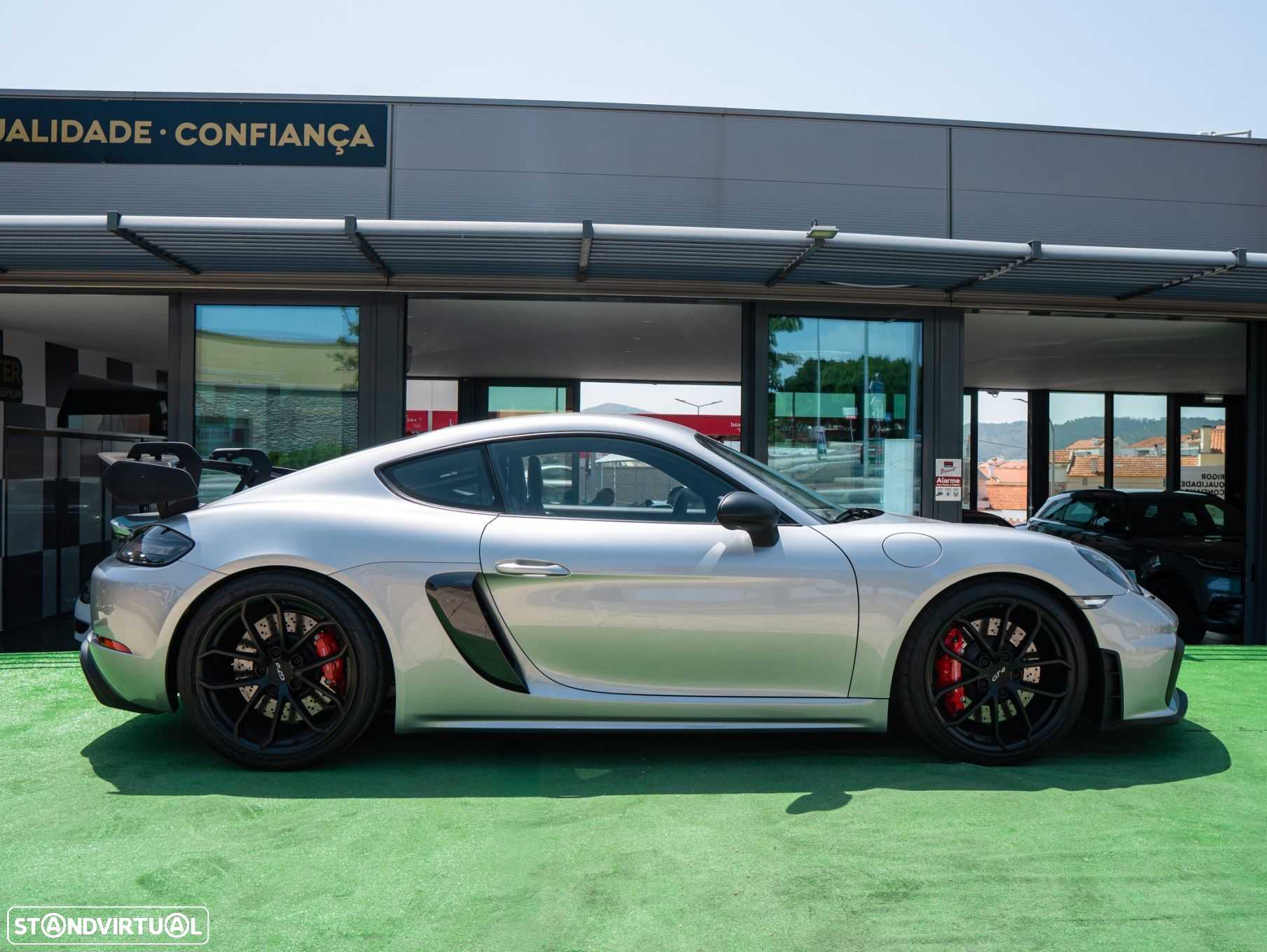 Porsche 718 Cayman GT4 PDK - 13
