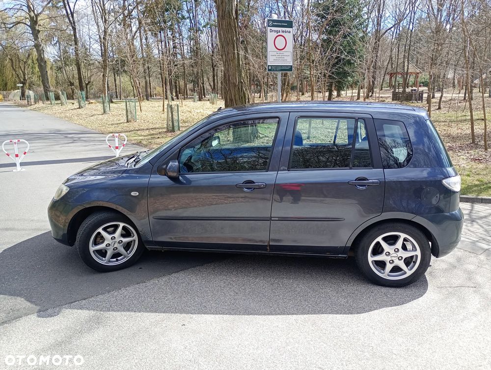 Mazda 2 - 4