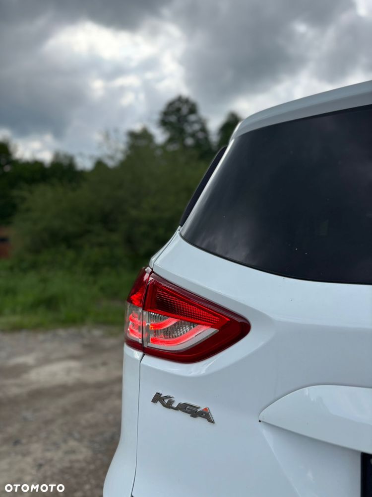 Ford Kuga 2.0 TDCi 4x4 Titanium - 10