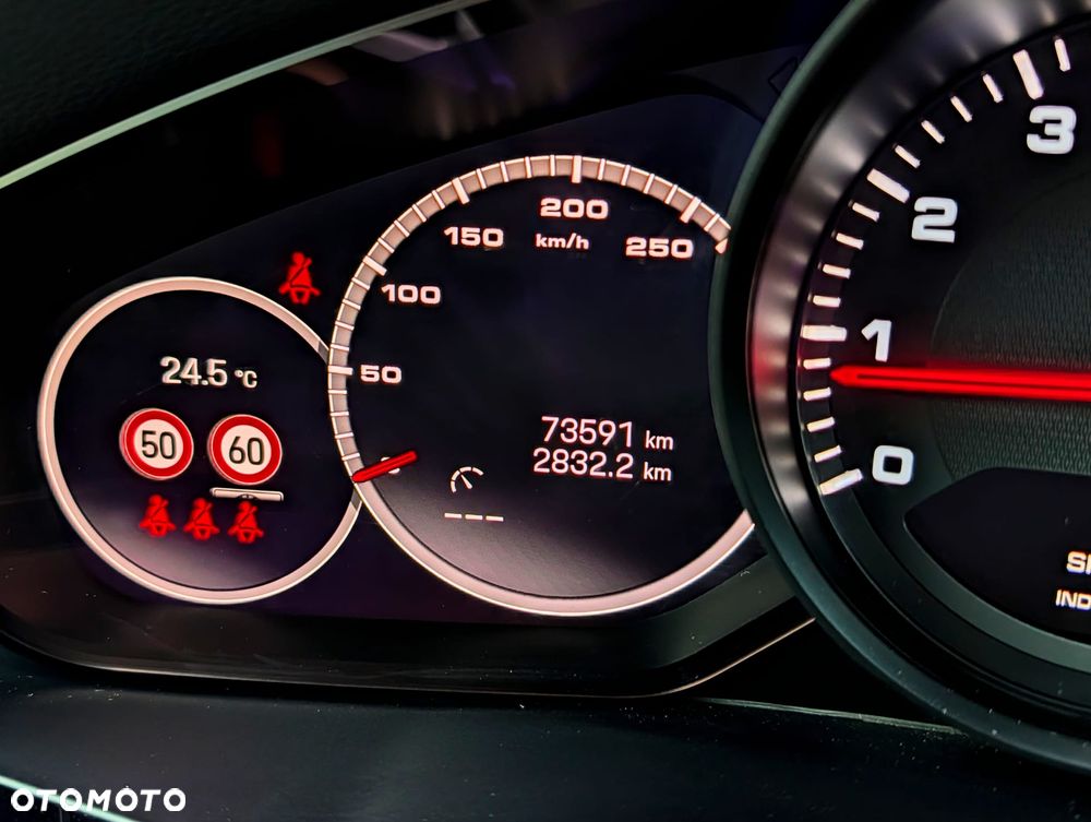 Porsche Cayenne Standard - 14