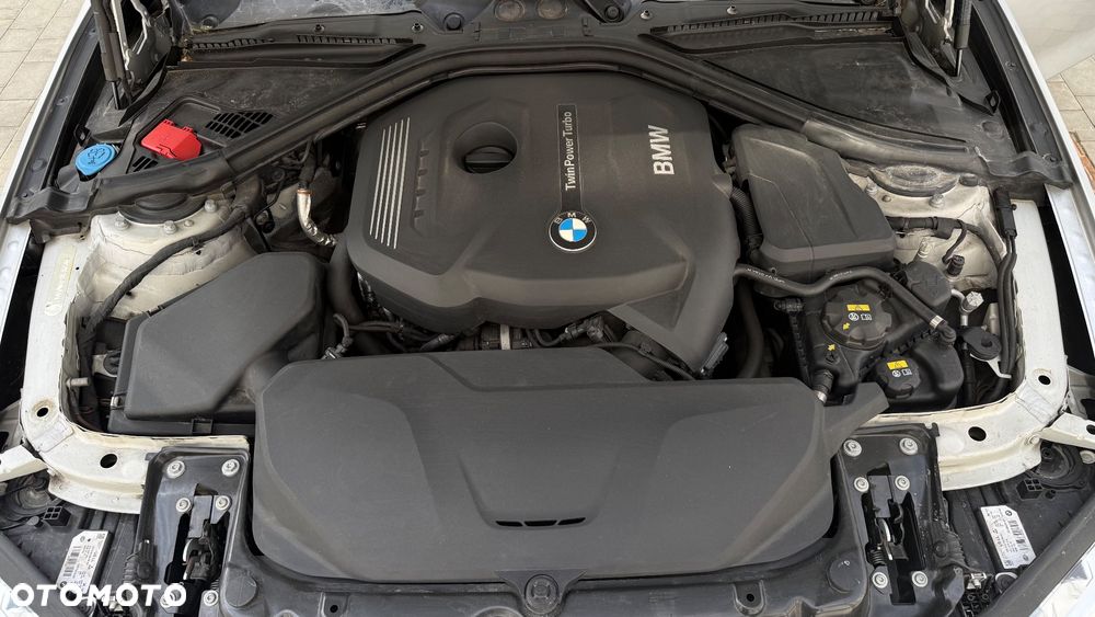 BMW Seria 3 330i GPF Luxury Line - 27