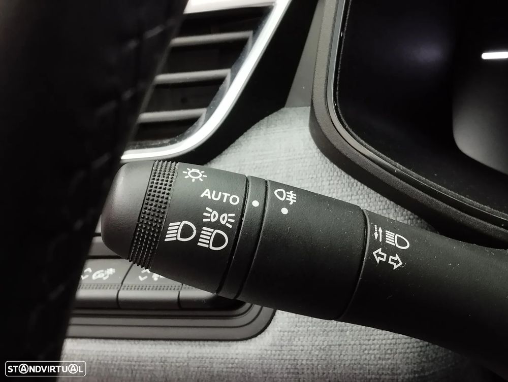 Renault Clio 1.0 TCe Evolution - 22