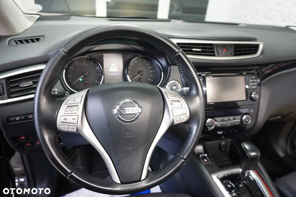 Nissan Qashqai 1.2 DIG-T Xtronic TEKNA - 26