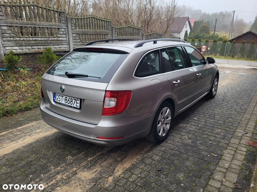 Skoda Superb 1.6 TDI GreenLine - 2
