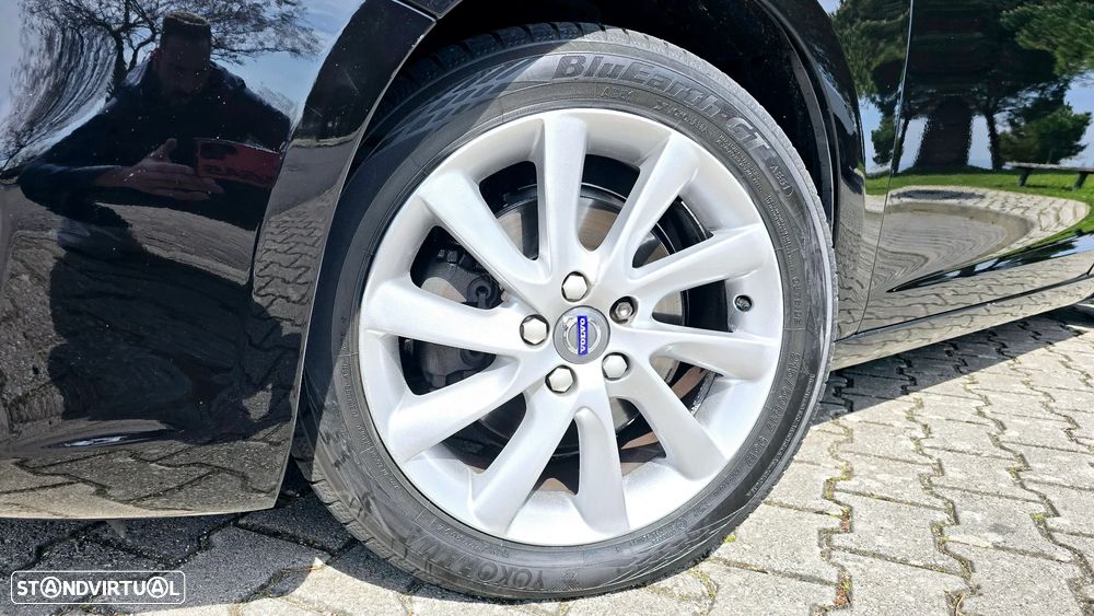 Volvo V60 2.0 D3 Summum - 22