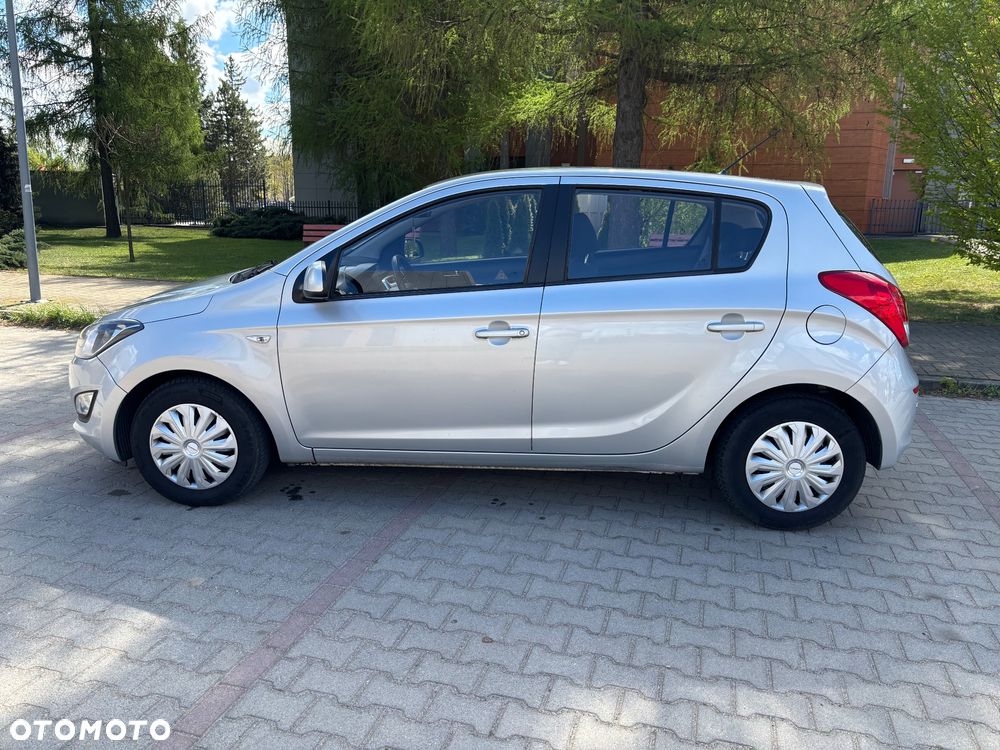 Hyundai i20 1.2 Trend - 11