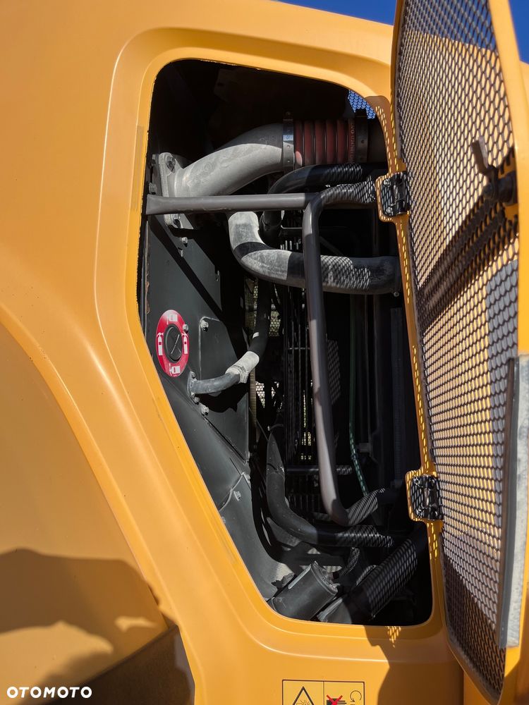 Volvo L220H - 21