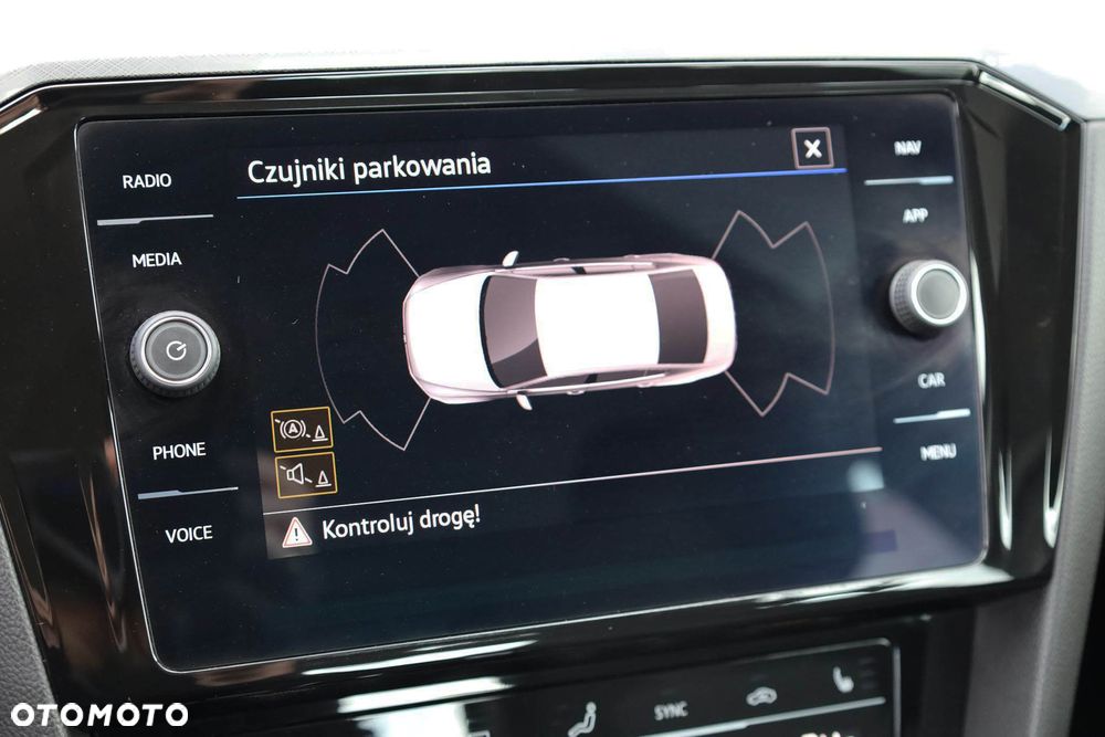 Volkswagen Passat 2.0 TSI Business DSG - 16