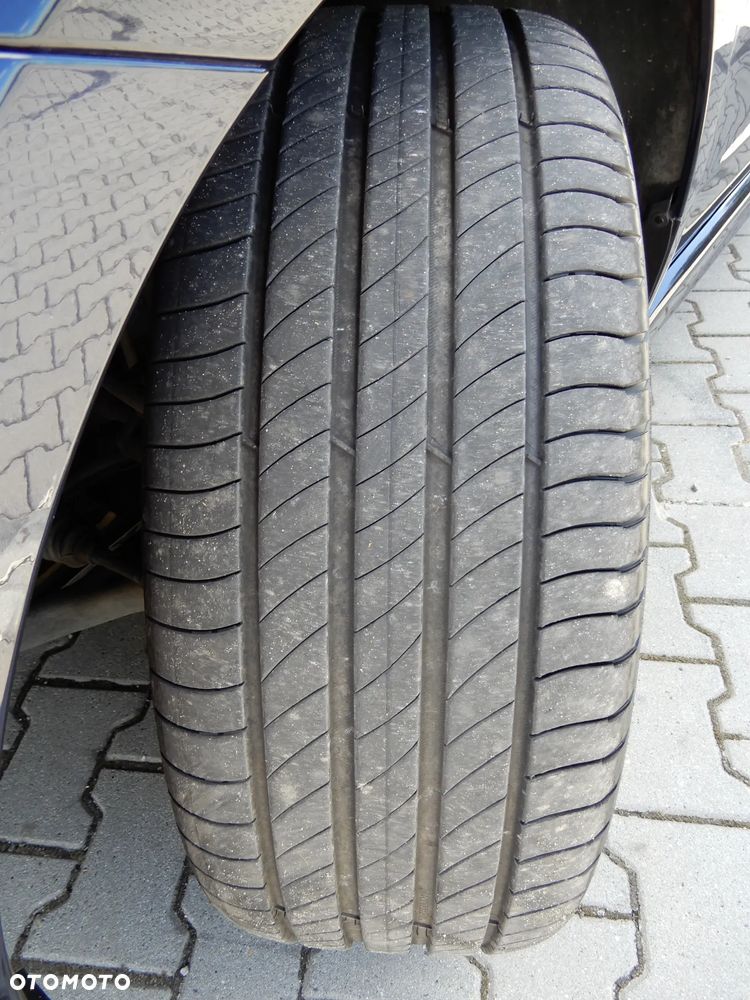 Mercedes-Benz Klasa V 300 d 4-Matic Exclusive 9G-Tronic (d³ugi) - 14