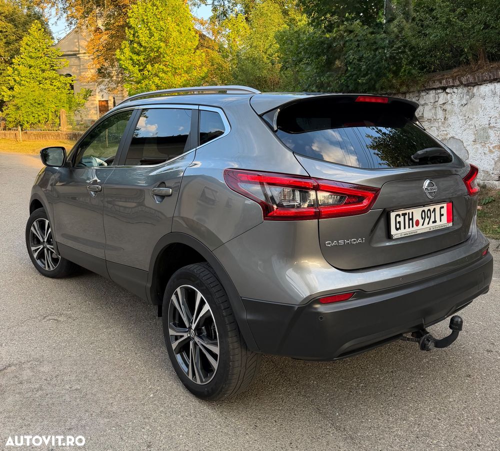Nissan Qashqai 1.7 dCi Xtronic ALL-MODE 4x4i TEKNA - 4