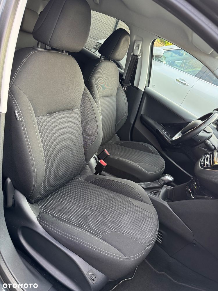 Peugeot 208 PureTech 82 Allure - 20