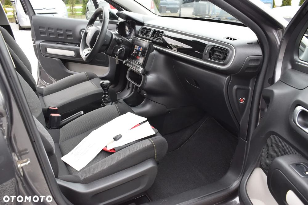 Citroën C3 BlueHDi 100 S&S PLUS - 11