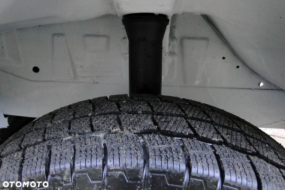 Mercedes-Benz Sprinter 411 - 11