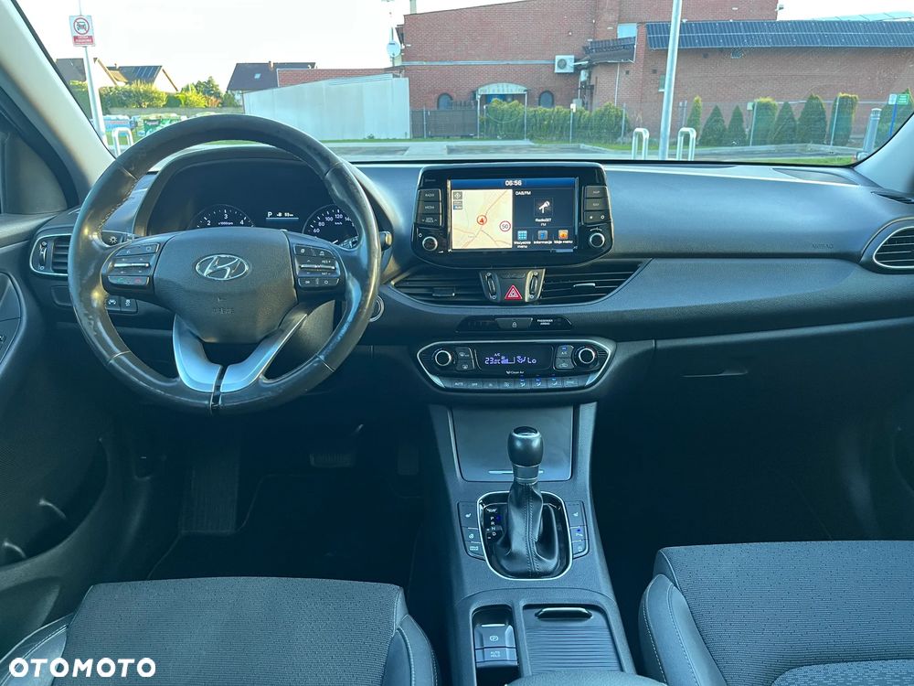 Hyundai i30 1.6 D Premiere Luxury DCT - 28