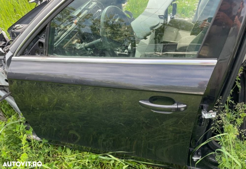 vând usa STG fata  aripa Dr .geam .mâner broasca macara plafon airbag cortina modul luneta audi A4 B8 2.7 TDI - 1