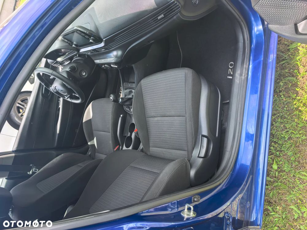Hyundai i20 blue 1.2 Pure - 2