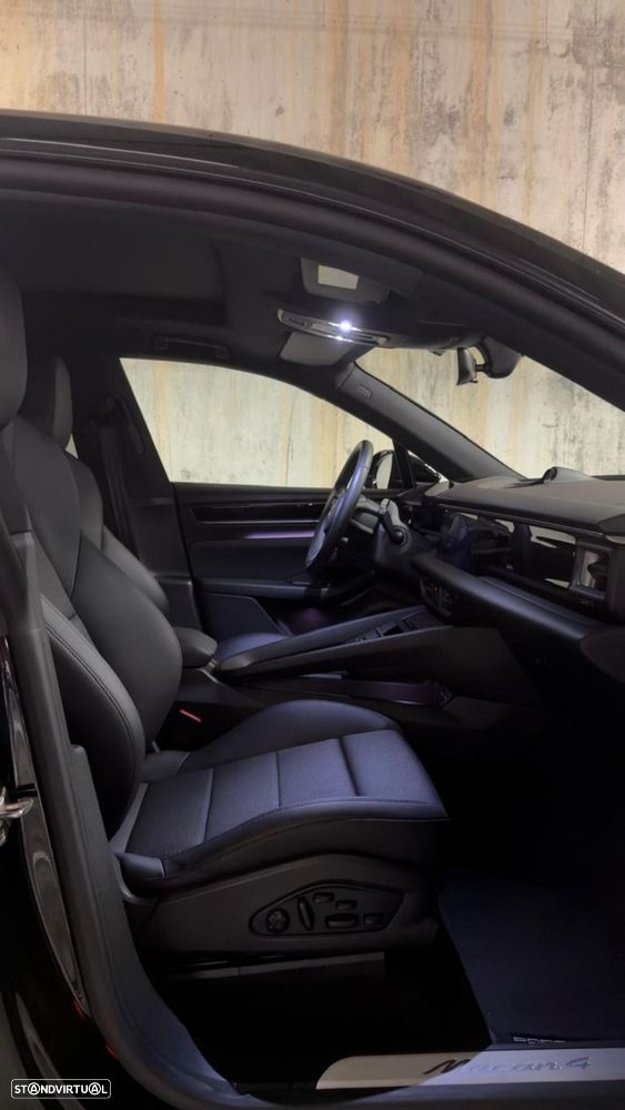 Porsche Macan Electric 4 - 28