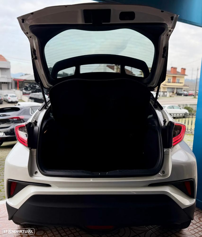 Toyota C-HR 1.8 HSD Comfort+P.Style - 24