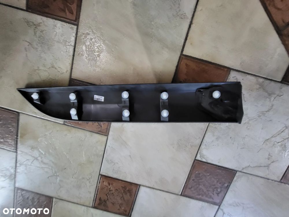 LISTWA,Osłona dolna progu lew strona tylne drzwi RENAULT FLUENCE 2010- 828770011R - 2