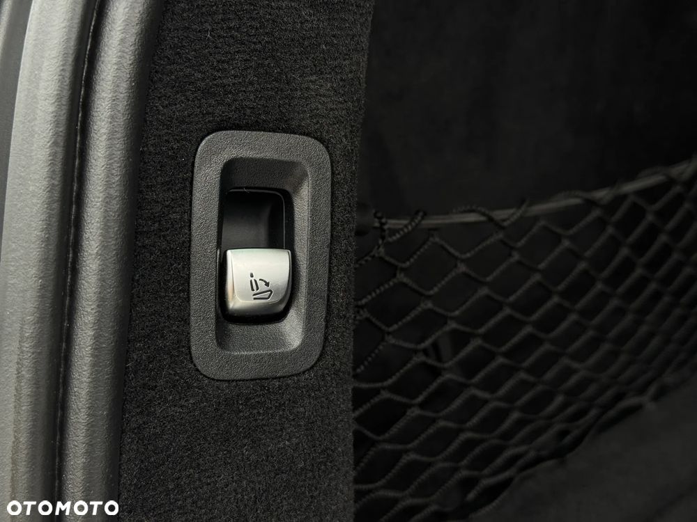 Mercedes-Benz Klasa C 200 (BlueTEC) d 7G-TRONIC - 37