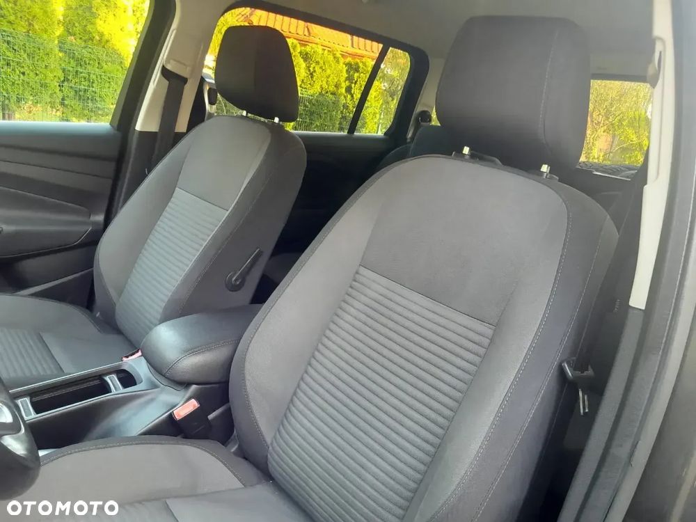 Ford C-MAX - 19